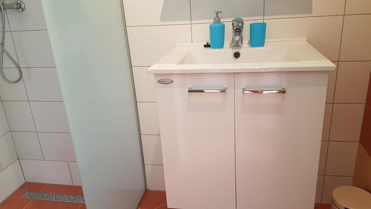 Apartmani Vincek Vodice Kültér fotó